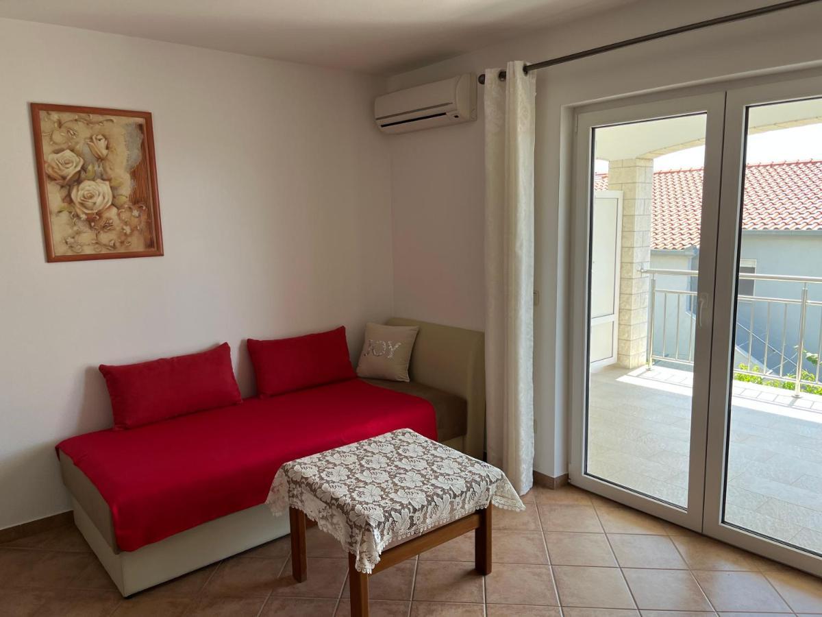 Apartmani Emil Trogir Exterior foto