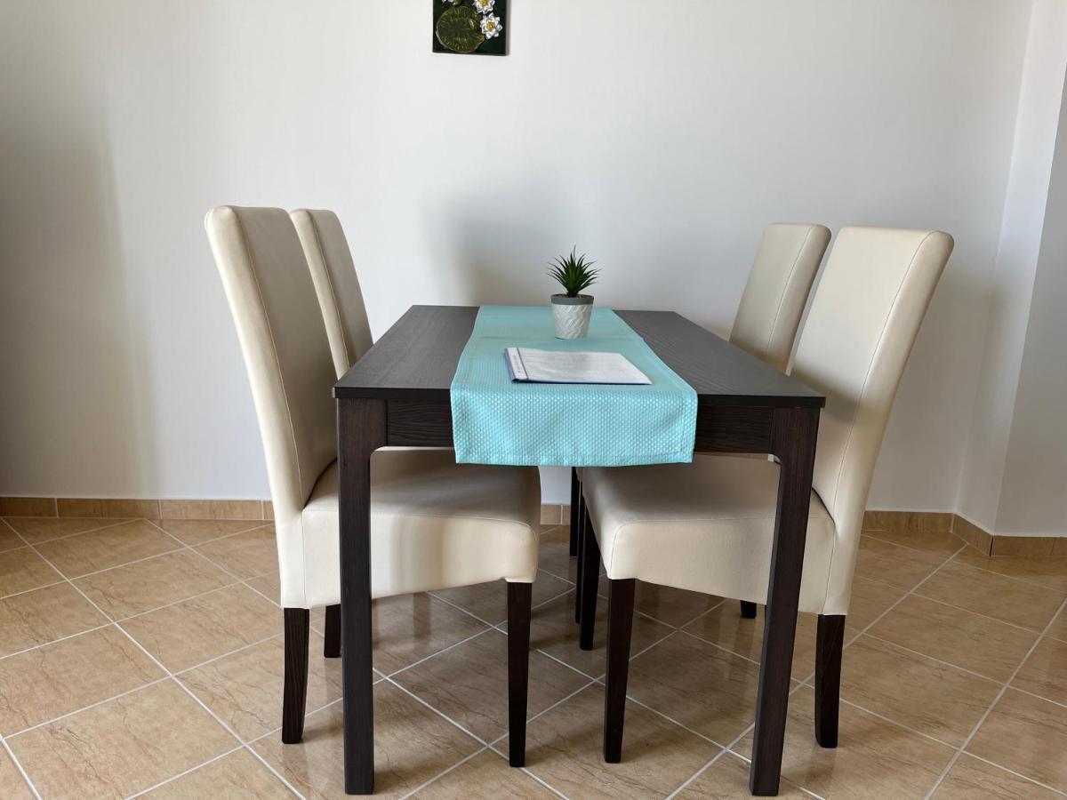 Apartmani Emil Trogir Exterior foto